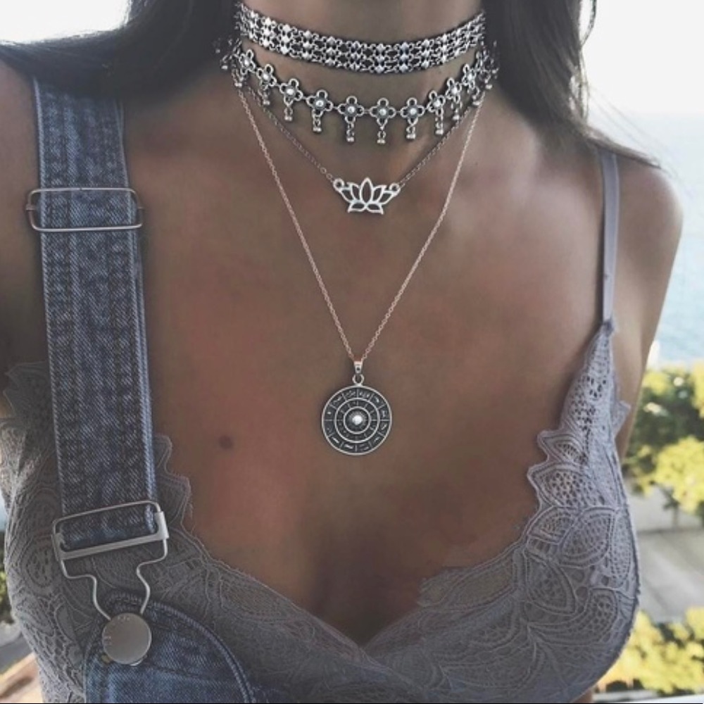 Multilayer necklace